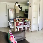Entremar Y Piscina En La Serena