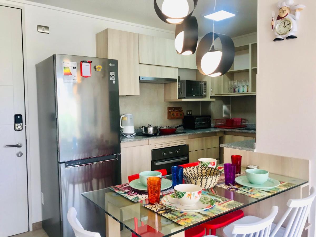 Entremar Y Piscina En Apartamento La Serena